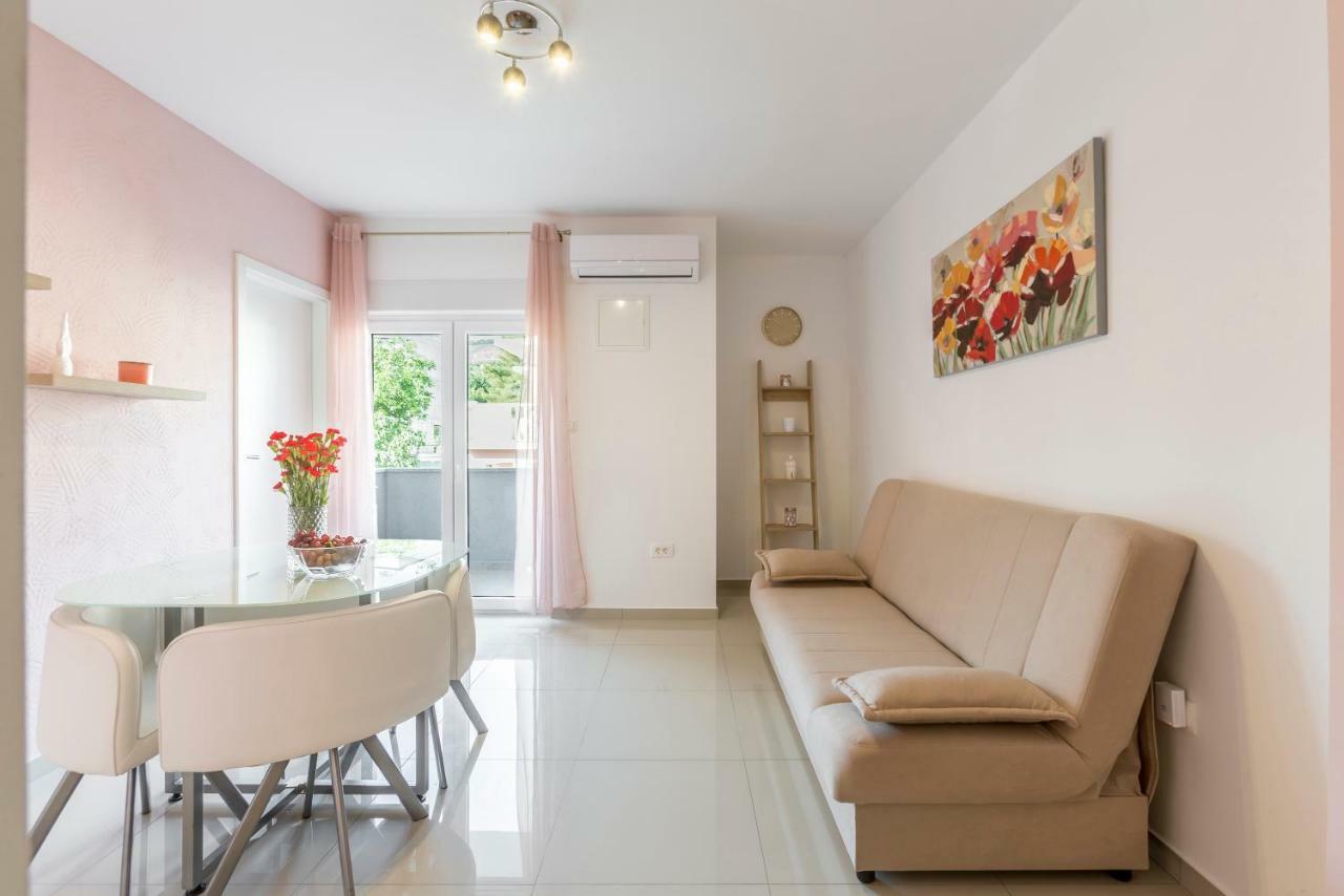 Apartments Karlo Подстрана Екстер'єр фото