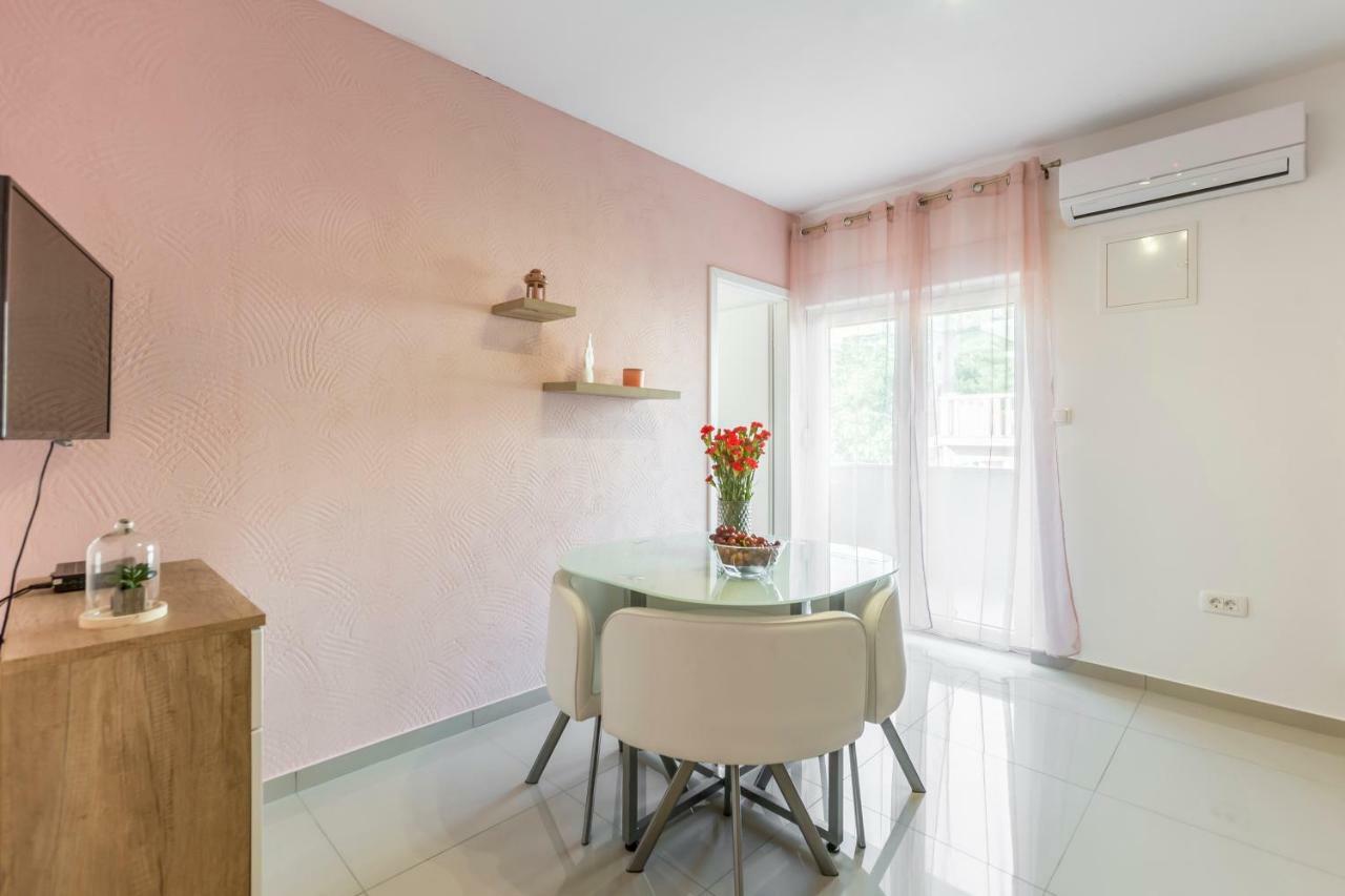 Apartments Karlo Подстрана Екстер'єр фото