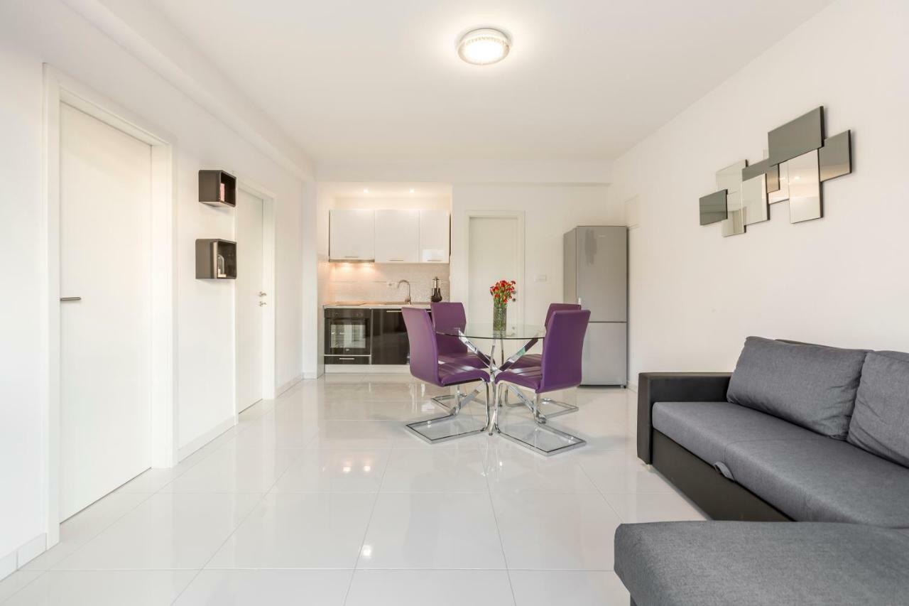 Apartments Karlo Подстрана Екстер'єр фото