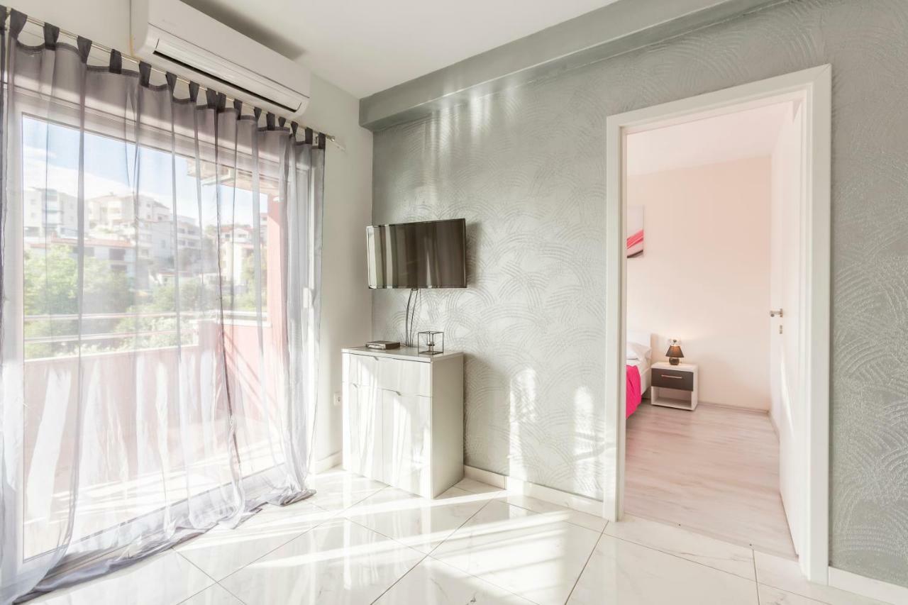 Apartments Karlo Подстрана Екстер'єр фото