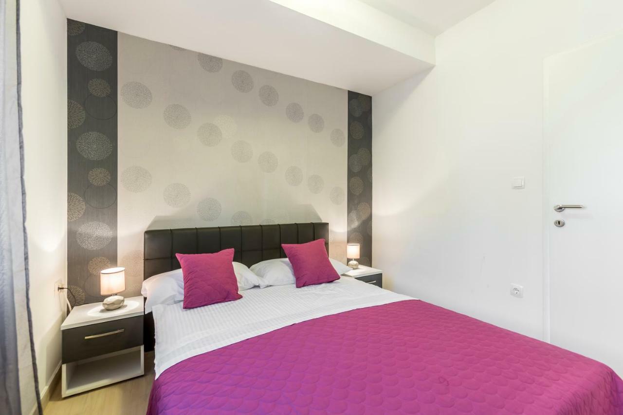 Apartments Karlo Подстрана Екстер'єр фото