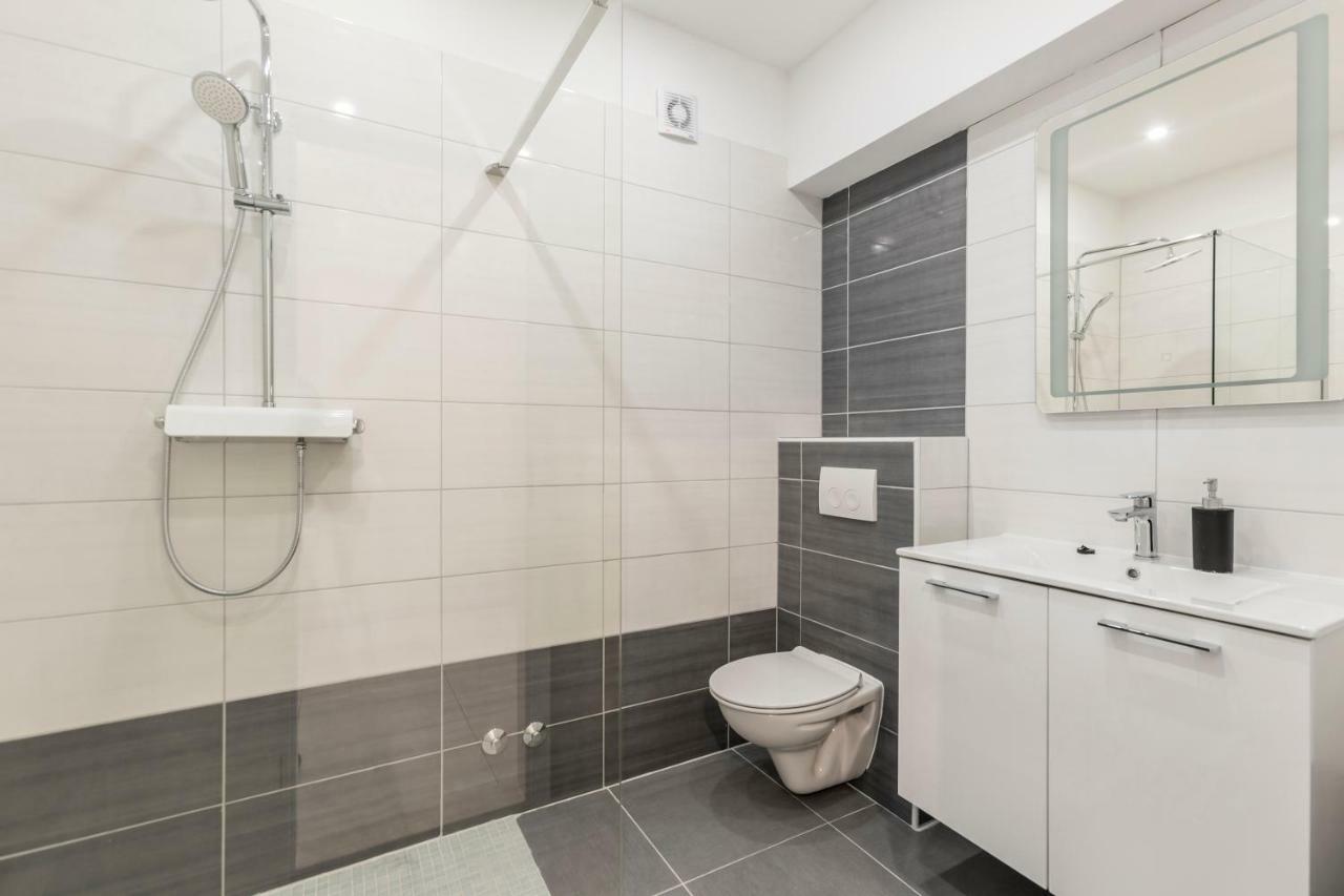 Apartments Karlo Подстрана Екстер'єр фото
