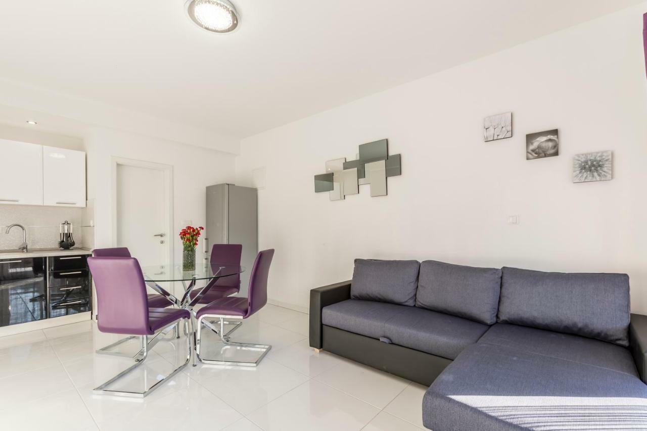 Apartments Karlo Подстрана Екстер'єр фото